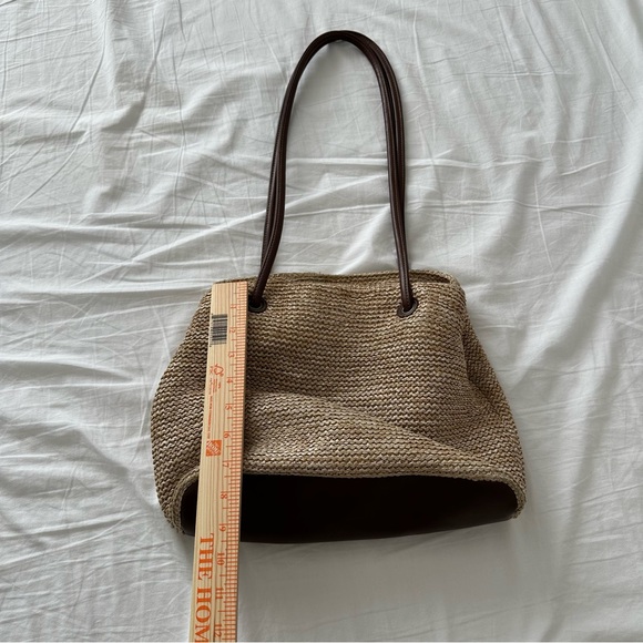 Woven Handbag - Picture 2 of 10